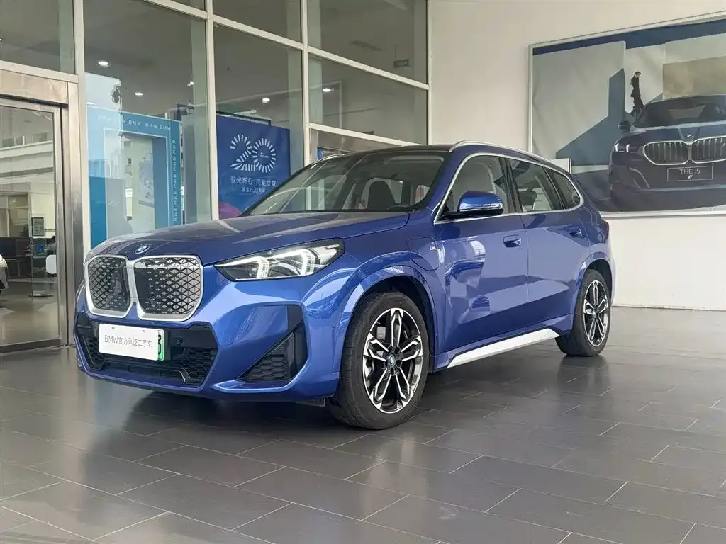 BMW iX1 2024 из CN, фото 1