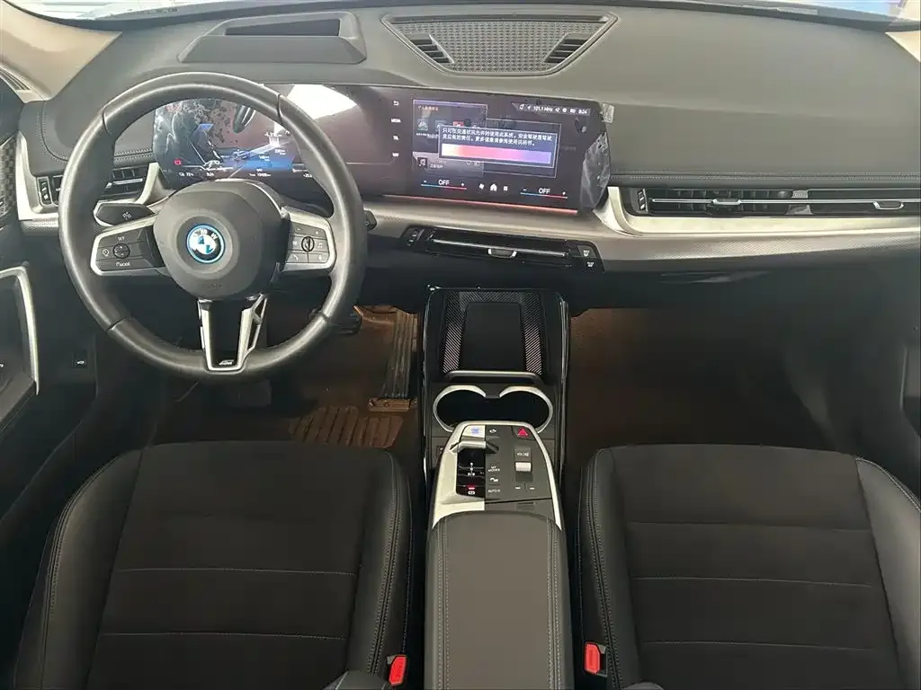 BMW iX1 2024 из CN, фото 10