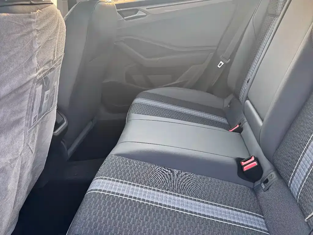 Volkswagen Sagitar 2025 из CN, фото 8