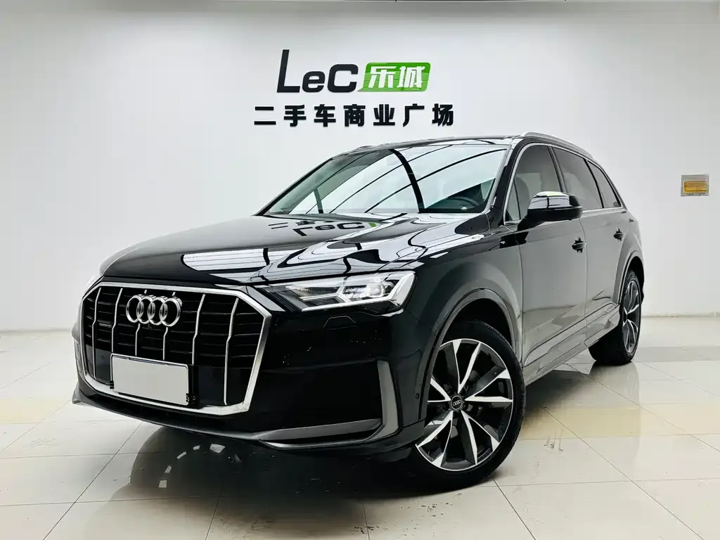 Audi Q7 2022 из CN, фото 1