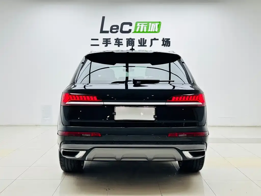 Audi Q7 2022 из CN, фото 4