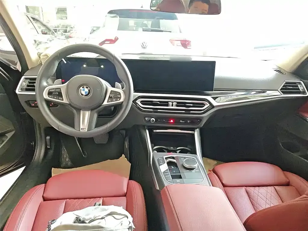BMW 3 Series 2023 из CN, фото 10
