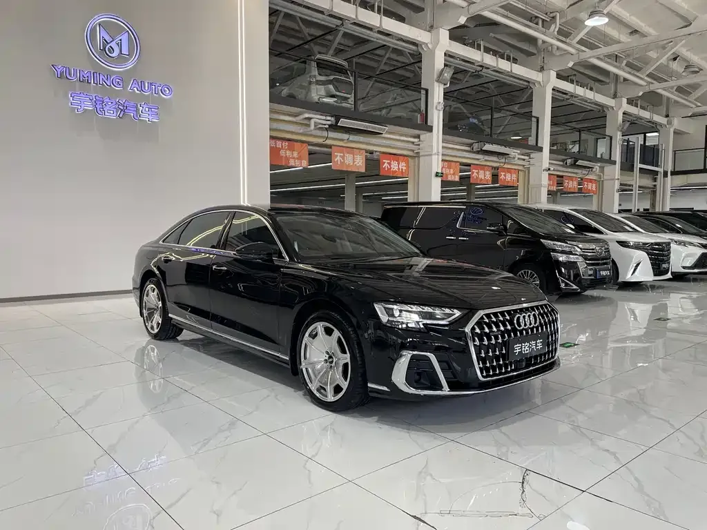 Audi A8 — фото 7