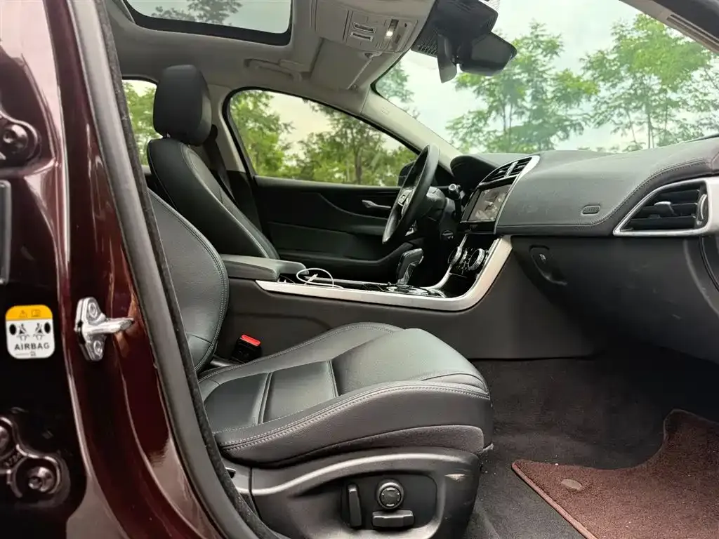 Jaguar XEL 2021 из CN, фото 9