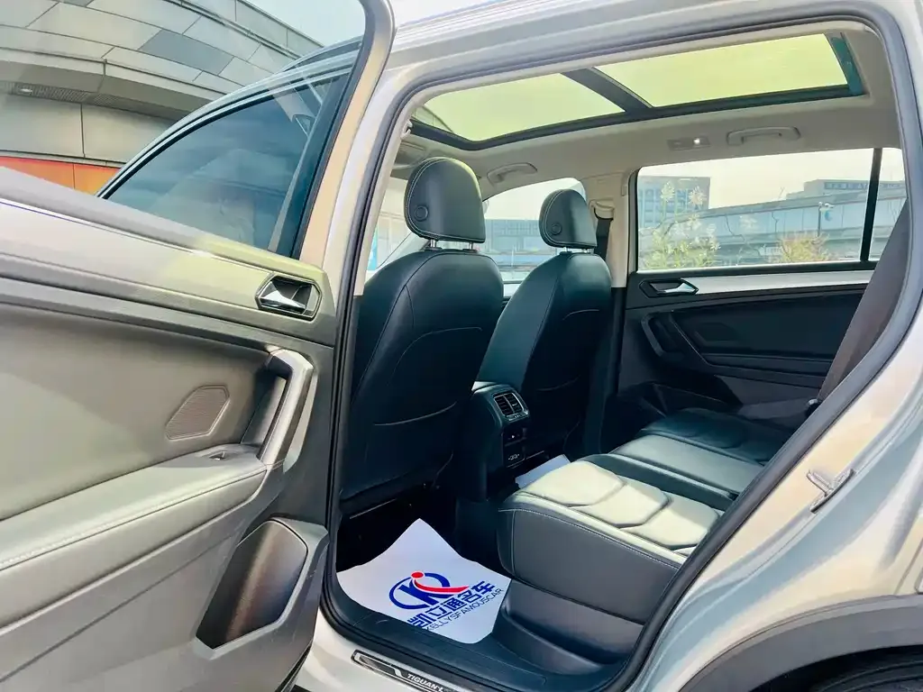 Volkswagen Tiguan L 2021 из CN, фото 9