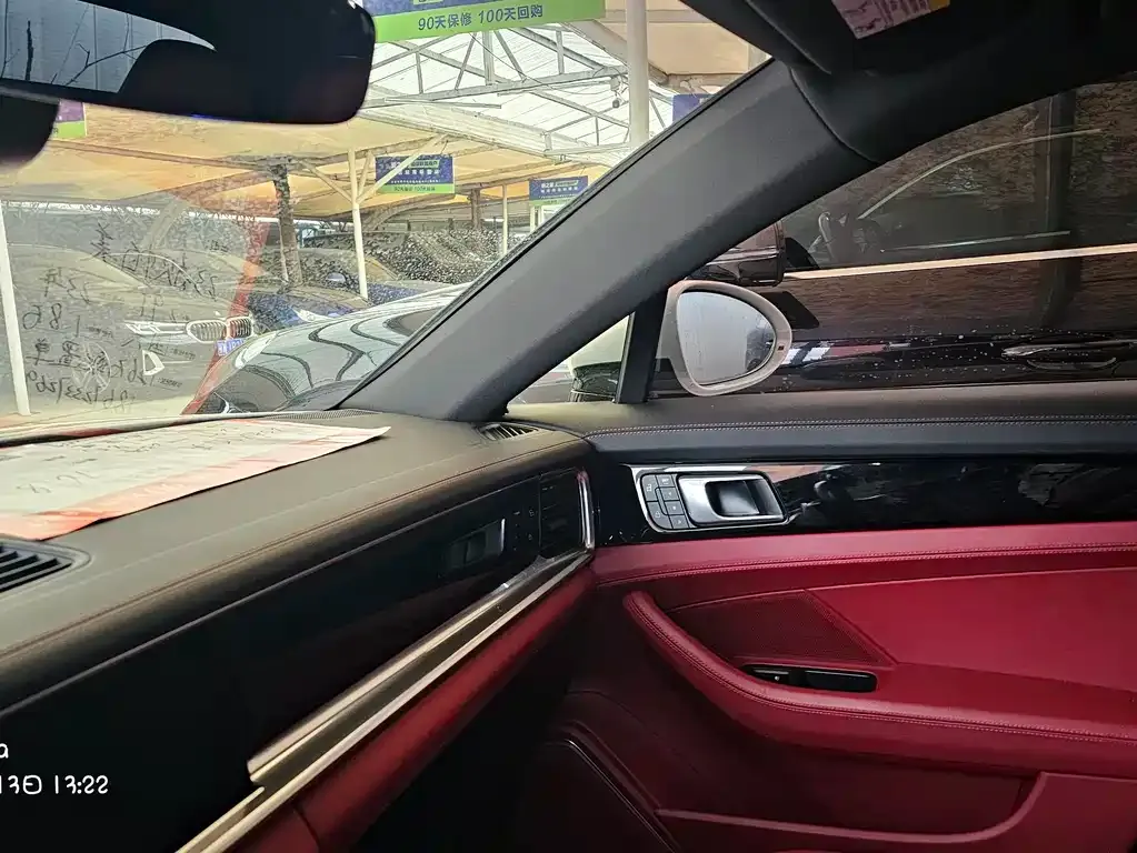 Porsche Panamera 2023 из CN, фото 8