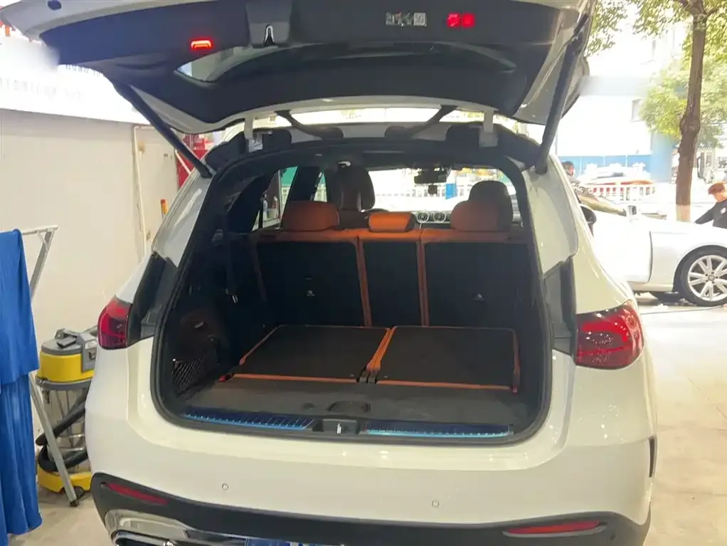 Mercedes-Benz GLC 2023 из CN, фото 8