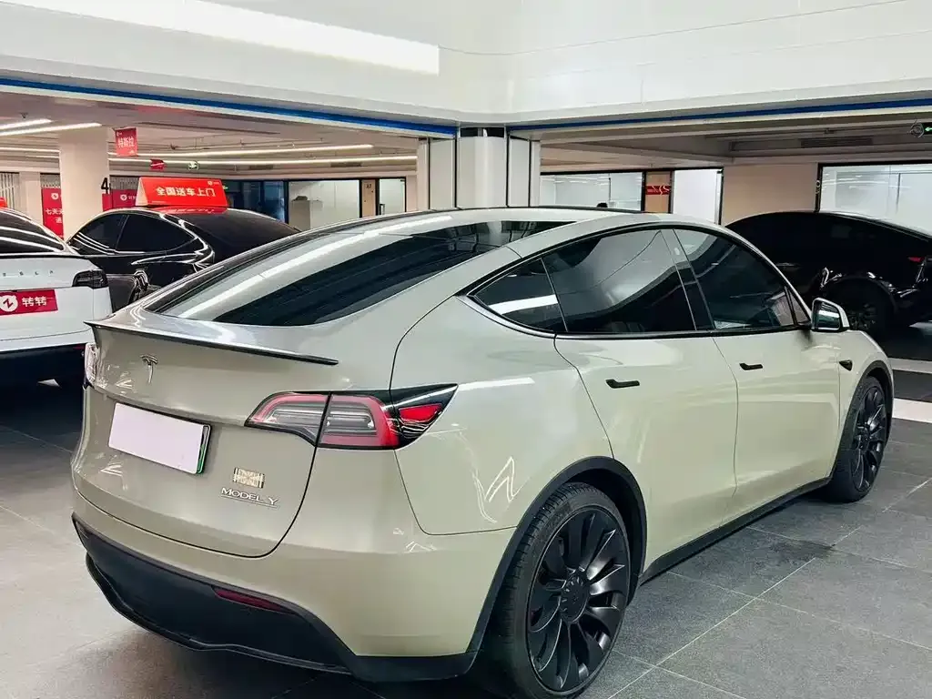 Tesla Model Y 2023 из CN, фото 5