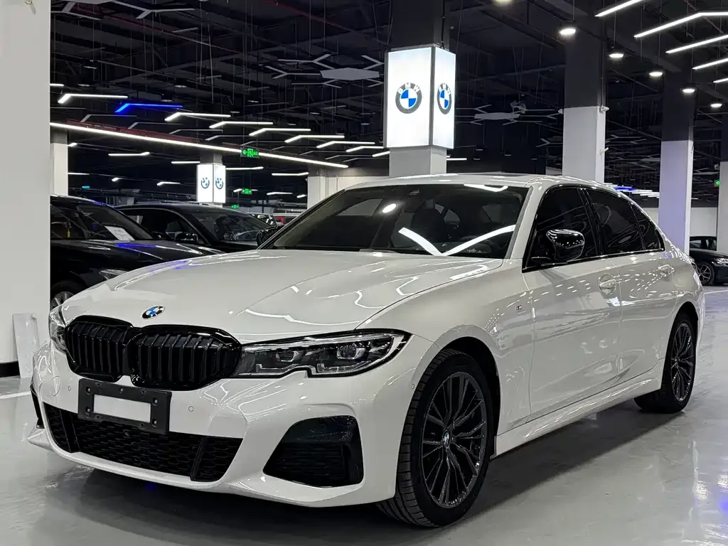 BMW 3 Series — фото 1