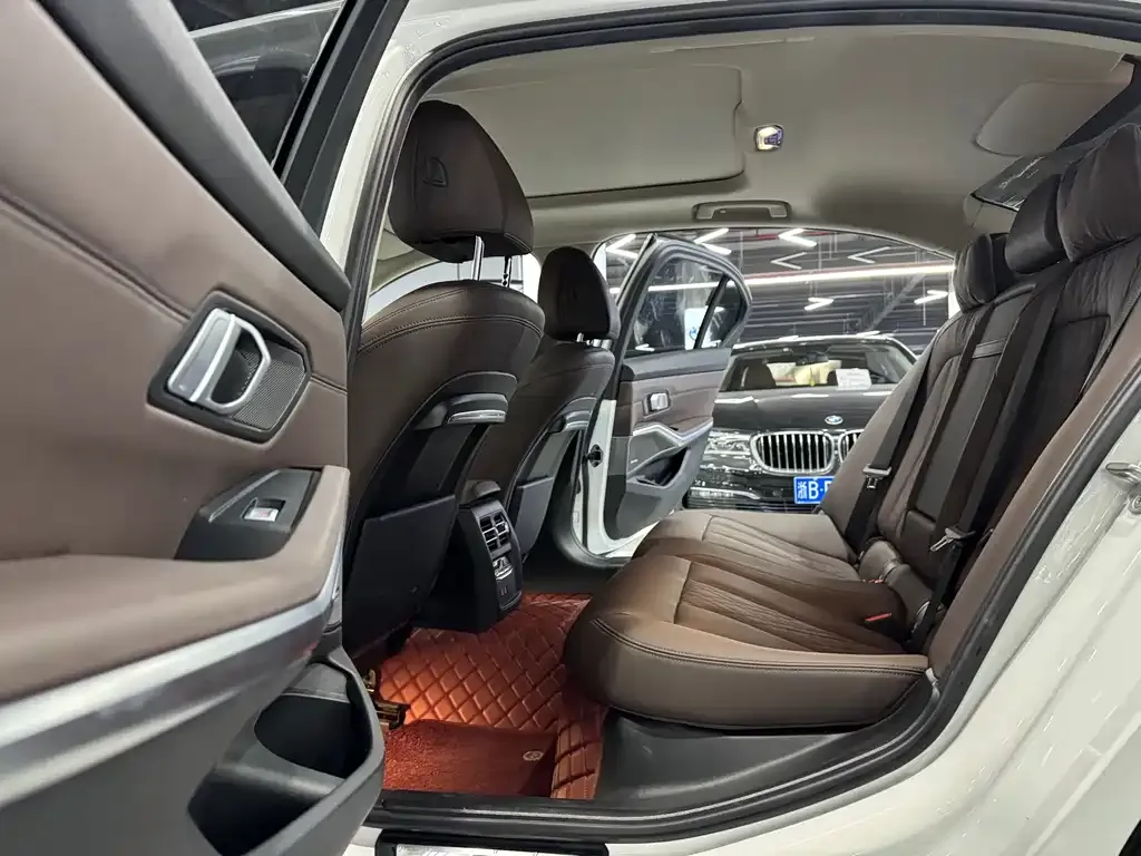 BMW 3 Series — фото 10