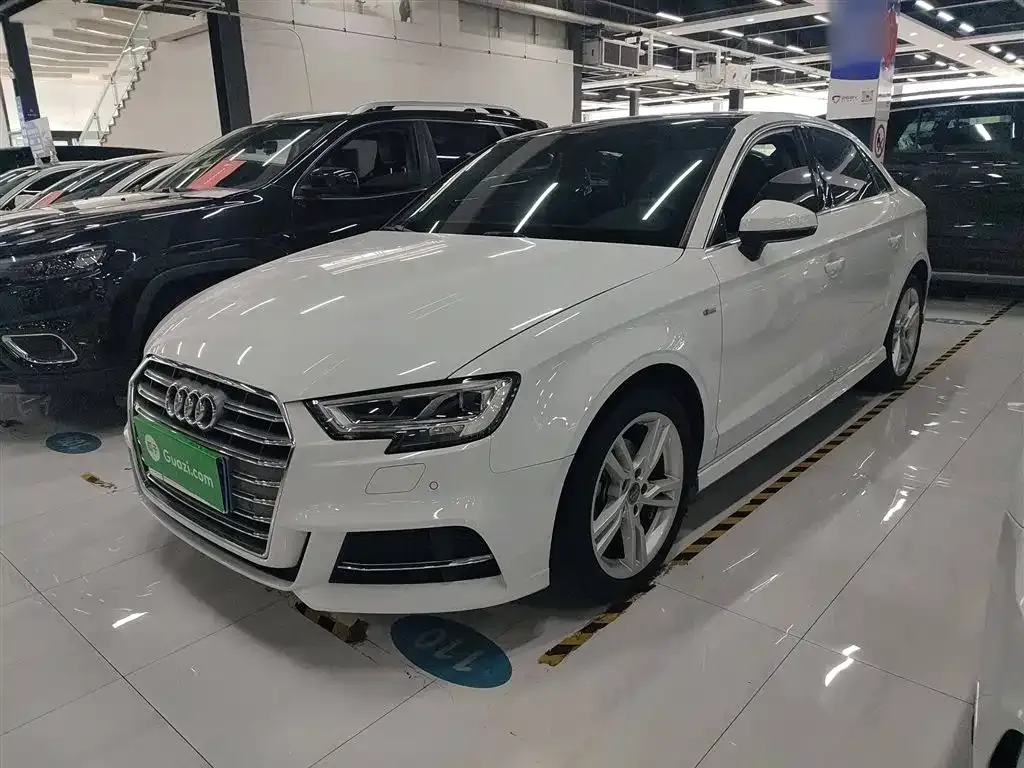 Audi A3 2021 из CN, фото 2