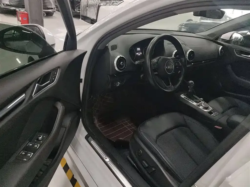Audi A3 2021 из CN, фото 9