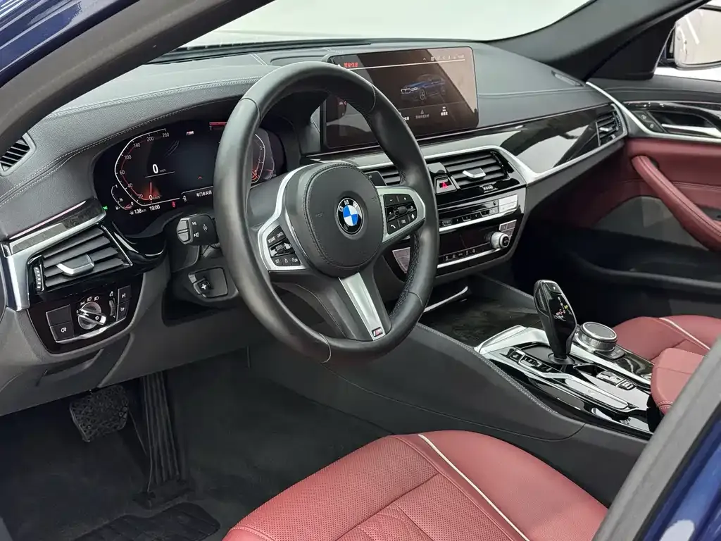 BMW 5 Series — фото 9