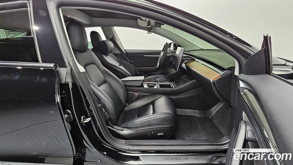 Tesla Model 3 — фото 10