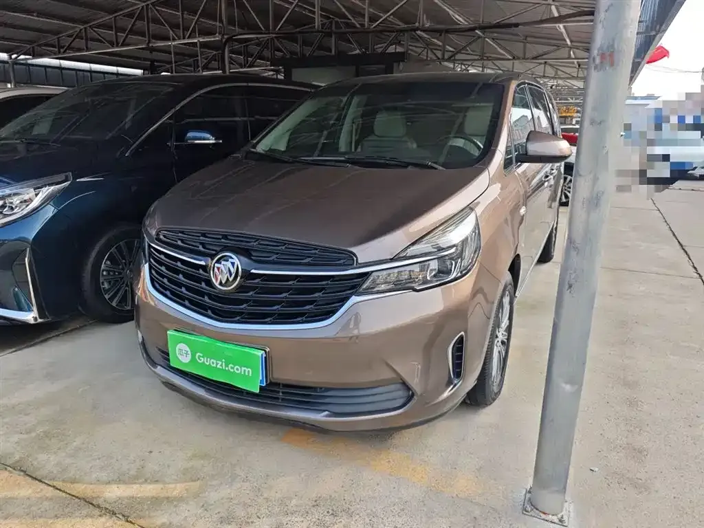 Buick GL8 2021 из CN, фото 2