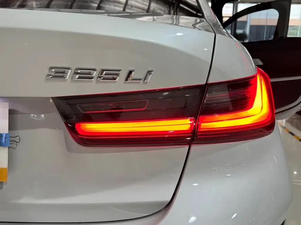 BMW 3 Series — фото 10