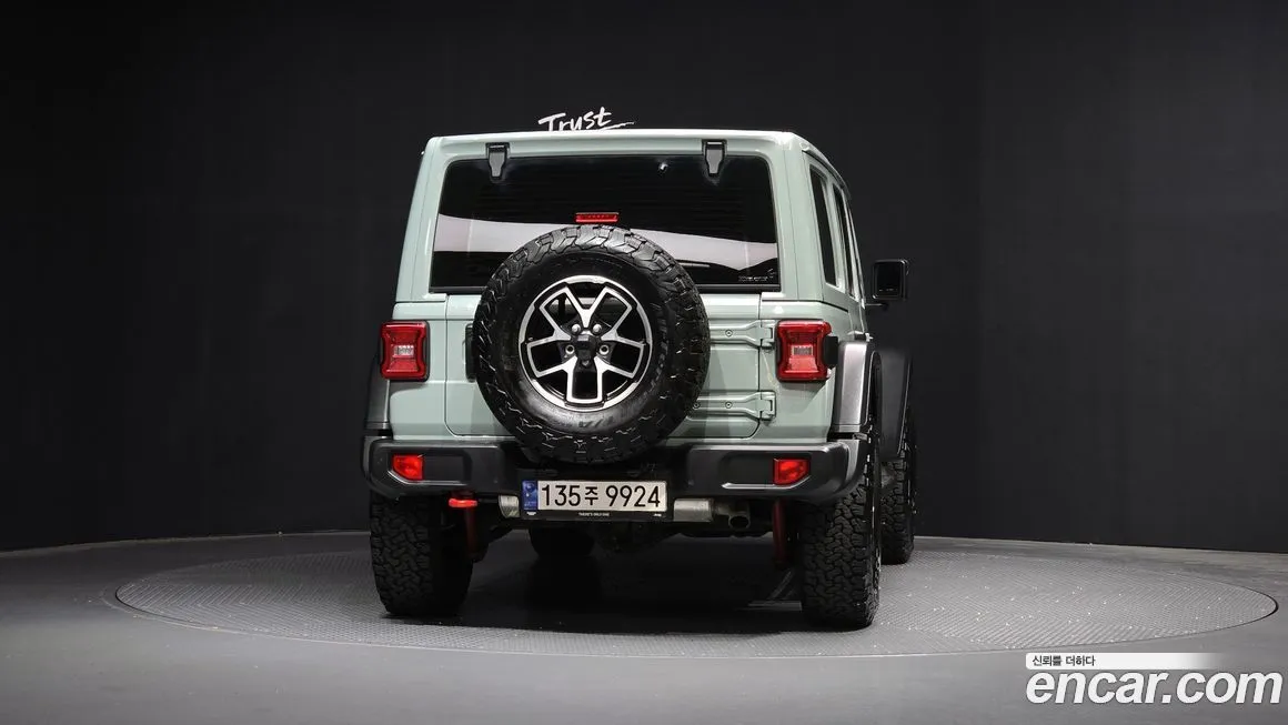 Jeep Wrangler — фото 4