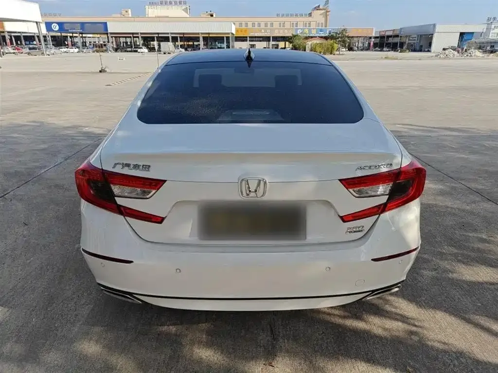 Honda Accord — фото 7
