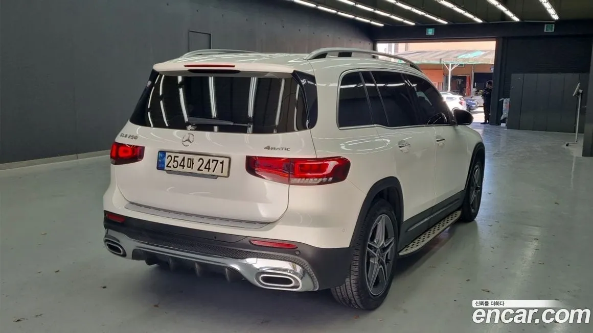 Mercedes-Benz GLB-Class — фото 2