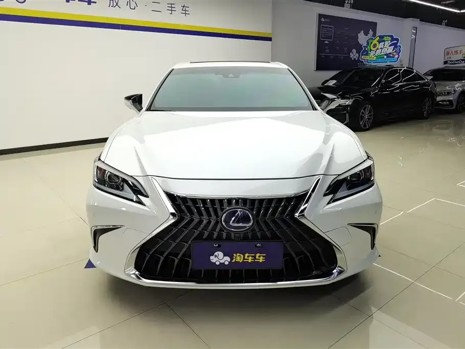 Lexus ES 2022 из CN, фото 2