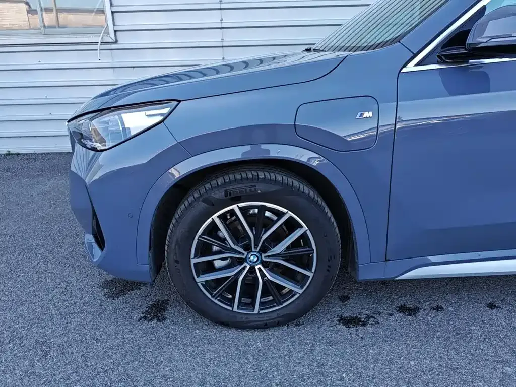 BMW iX1 2025 из CN, фото 6