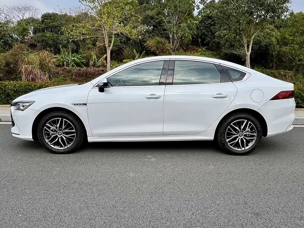 BYD Qin PLUS 2024 из CN, фото 8