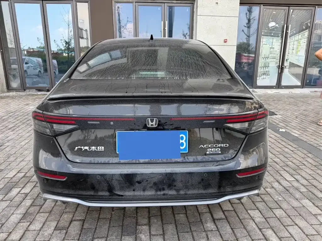 Honda Accord — фото 6
