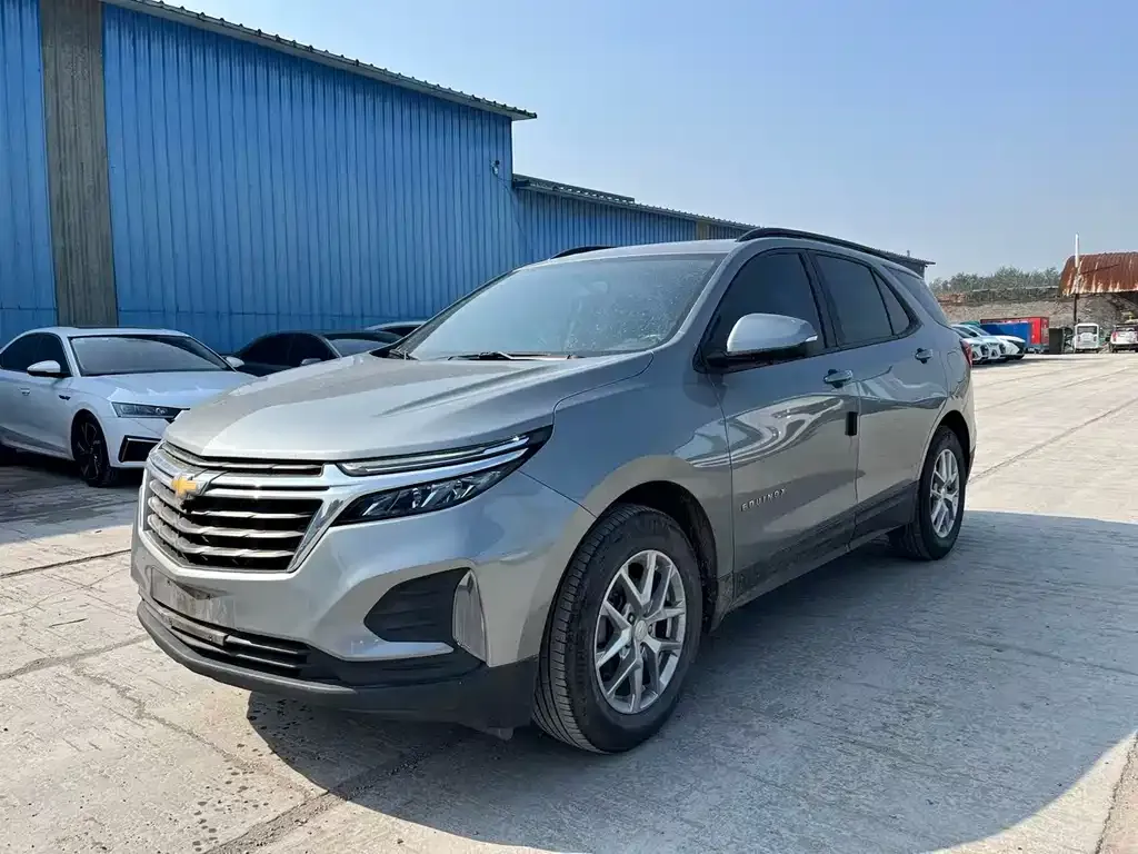 Chevrolet Equinox 2024 из CN, фото 1