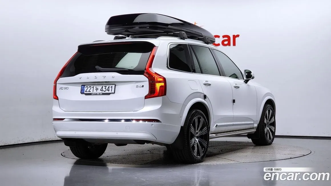 Volvo XC90 2025 из KR, фото 2