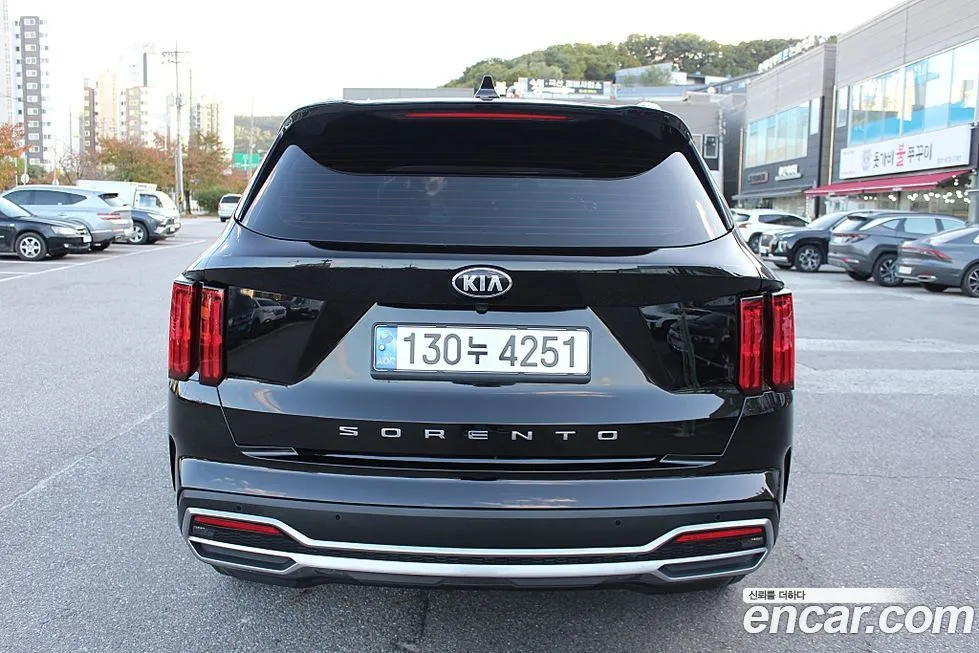 Kia Sorento — фото 5