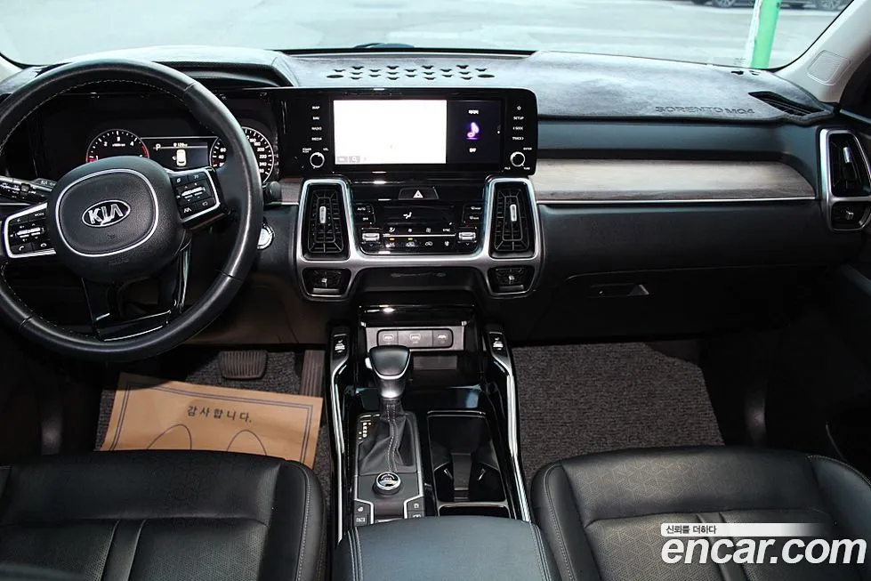 Kia Sorento — фото 7