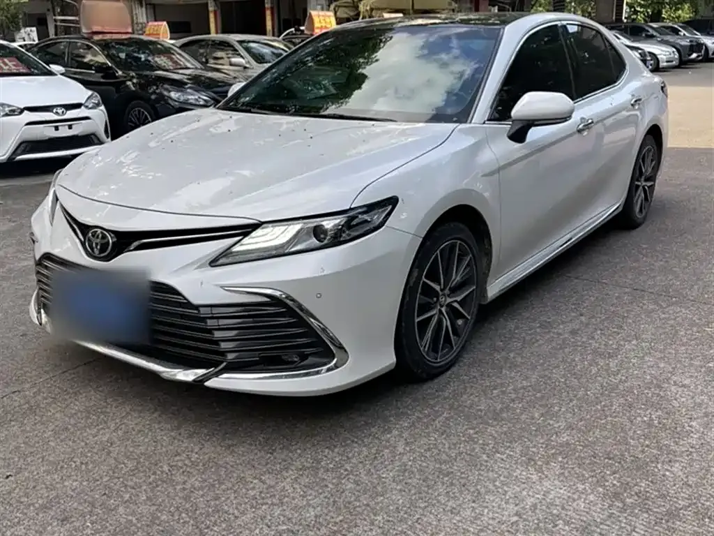 Toyota Camry 2024 из CN, фото 2