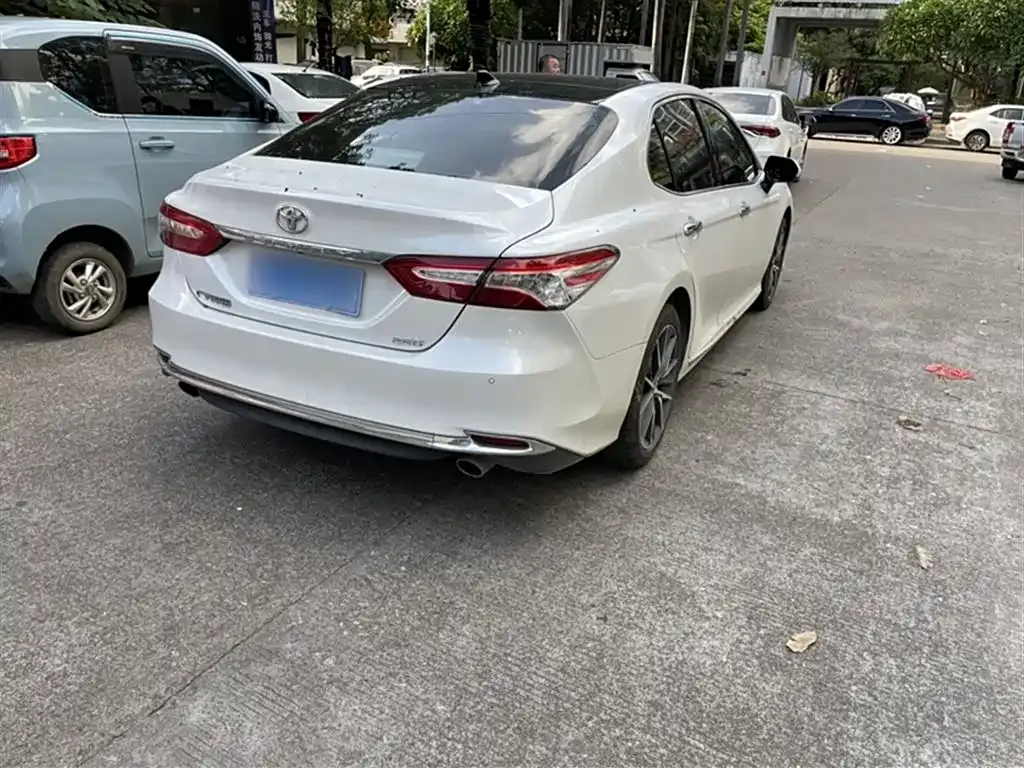 Toyota Camry 2024 из CN, фото 7