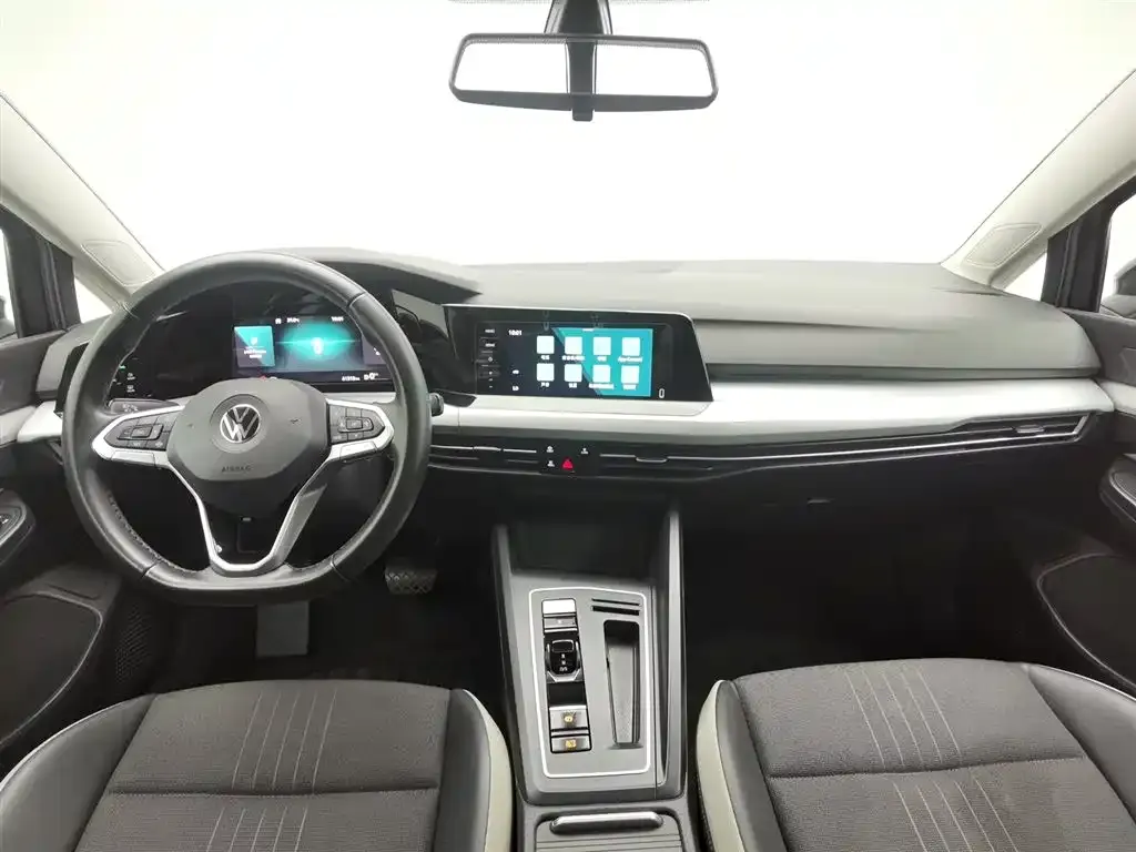 Volkswagen Golf 2022 из CN, фото 5