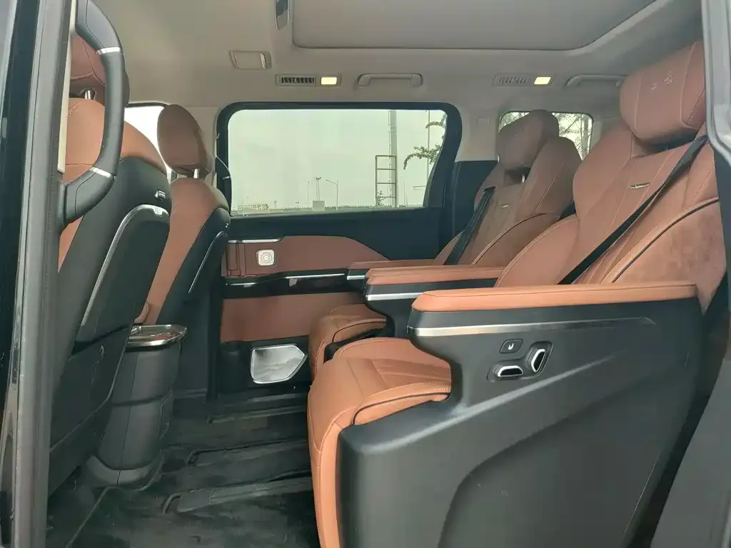 Hongqi HQ9 2023 из CN, фото 7