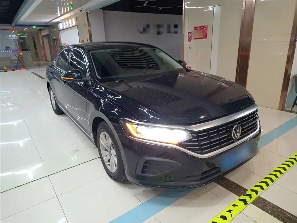 Volkswagen Passat 2023 из CN, фото 4