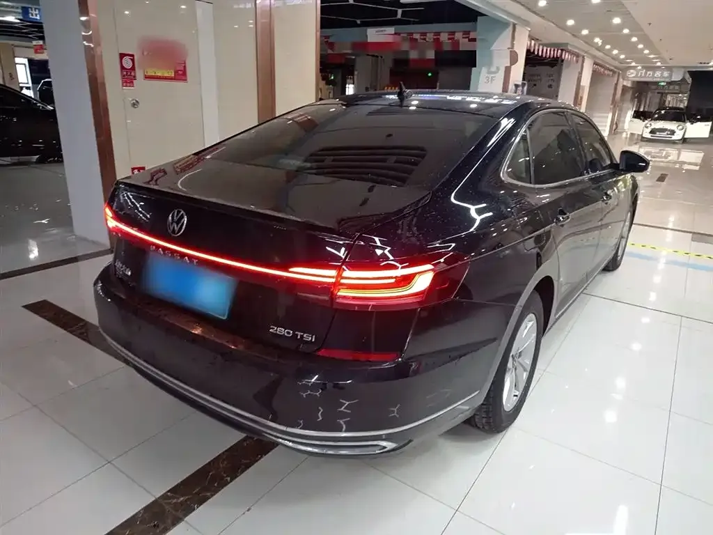 Volkswagen Passat 2023 из CN, фото 7
