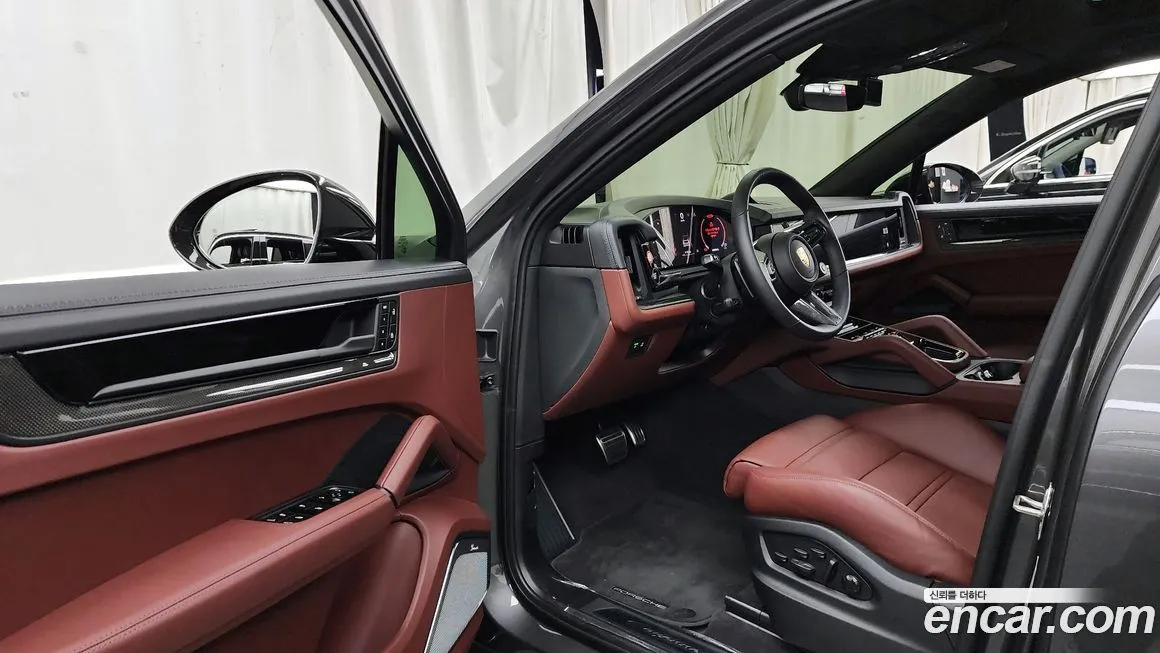 Porsche Cayenne 2025 из KR, фото 10