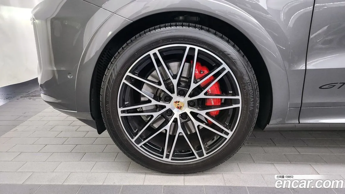 Porsche Cayenne 2025 из KR, фото 5