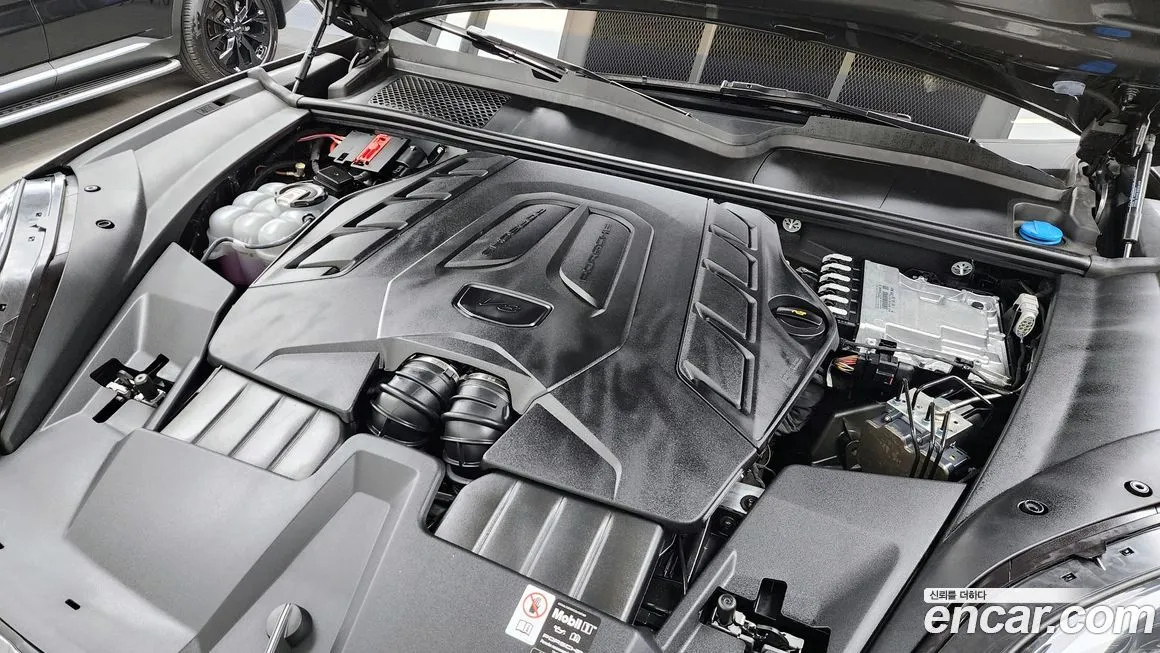 Porsche Cayenne 2025 из KR, фото 6