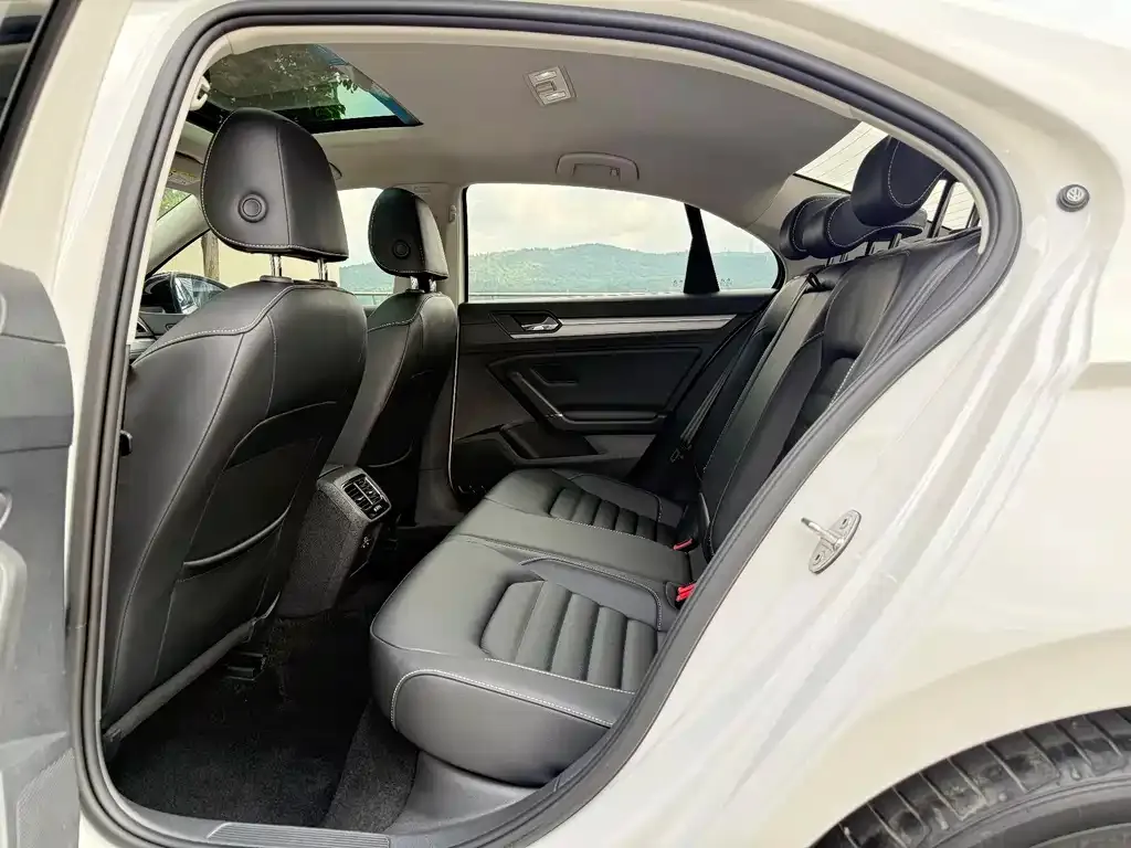 Volkswagen Lamando 2021 из CN, фото 9