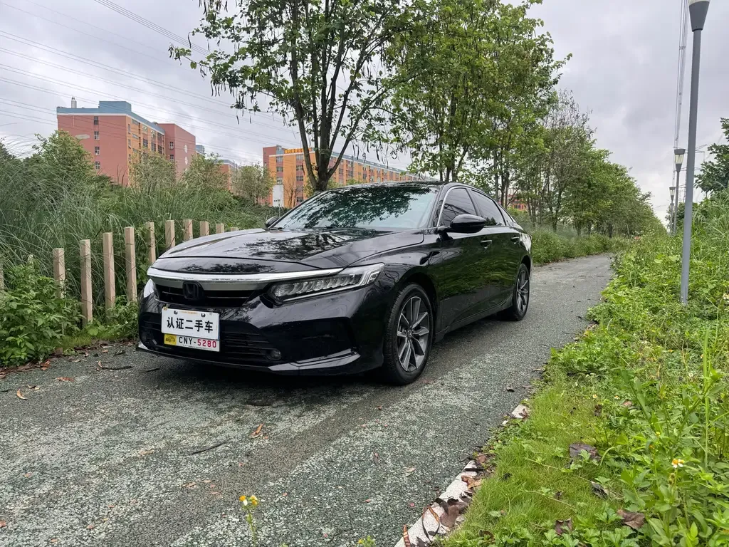 Honda Inspire 2023 из CN, фото 1