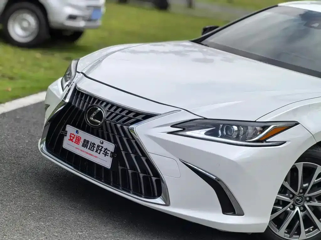 Lexus ES 2022 из CN, фото 5
