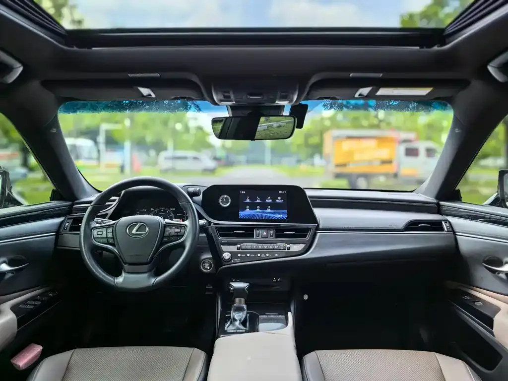 Lexus ES 2022 из CN, фото 9