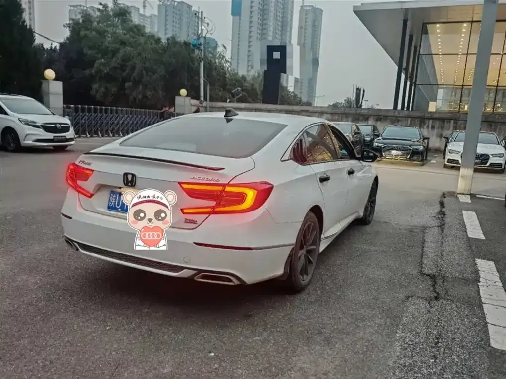Honda Accord 2023 из CN, фото 2