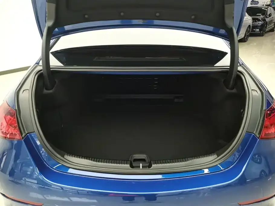 Mercedes-Benz C-Class 2023 из CN, фото 4