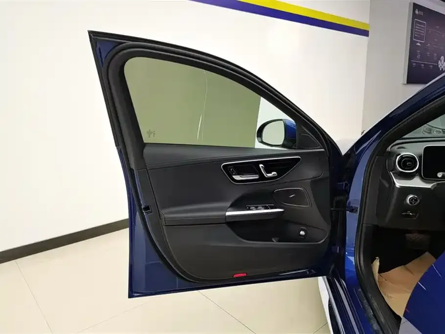 Mercedes-Benz C-Class 2023 из CN, фото 7