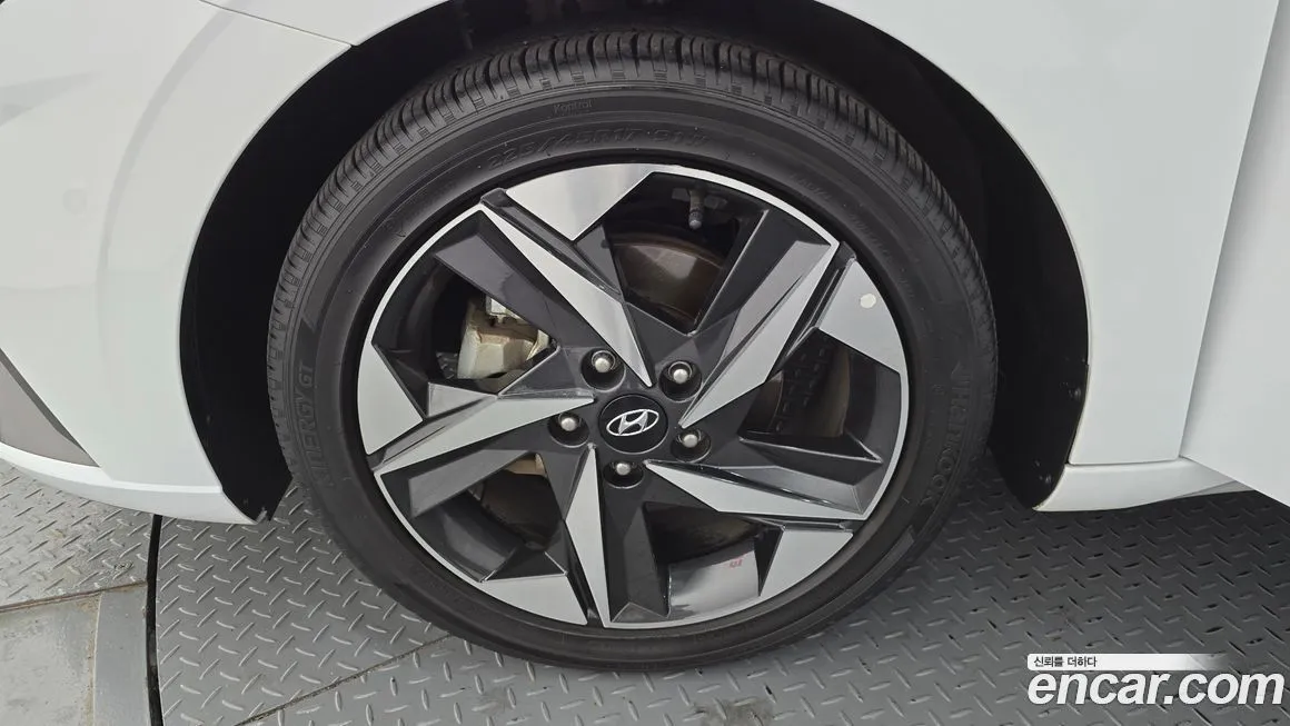 Hyundai AVANTE — фото 5
