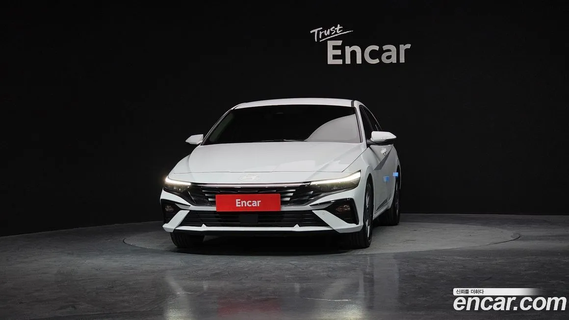 Hyundai AVANTE — фото 3