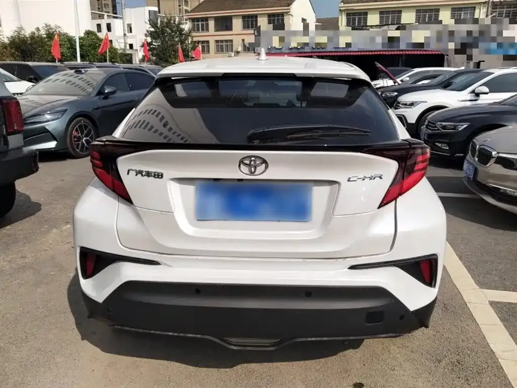 Toyota C-HR — фото 6